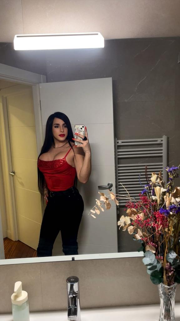 664462306: Transexual en Pontevedra