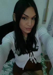 634071836: Transexual en Huelva