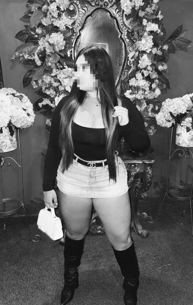 Chica busca chico en Huelva: 