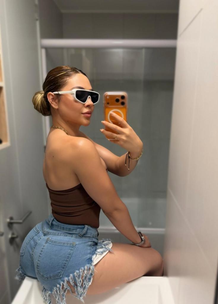 697748773: Travesti en Murcia