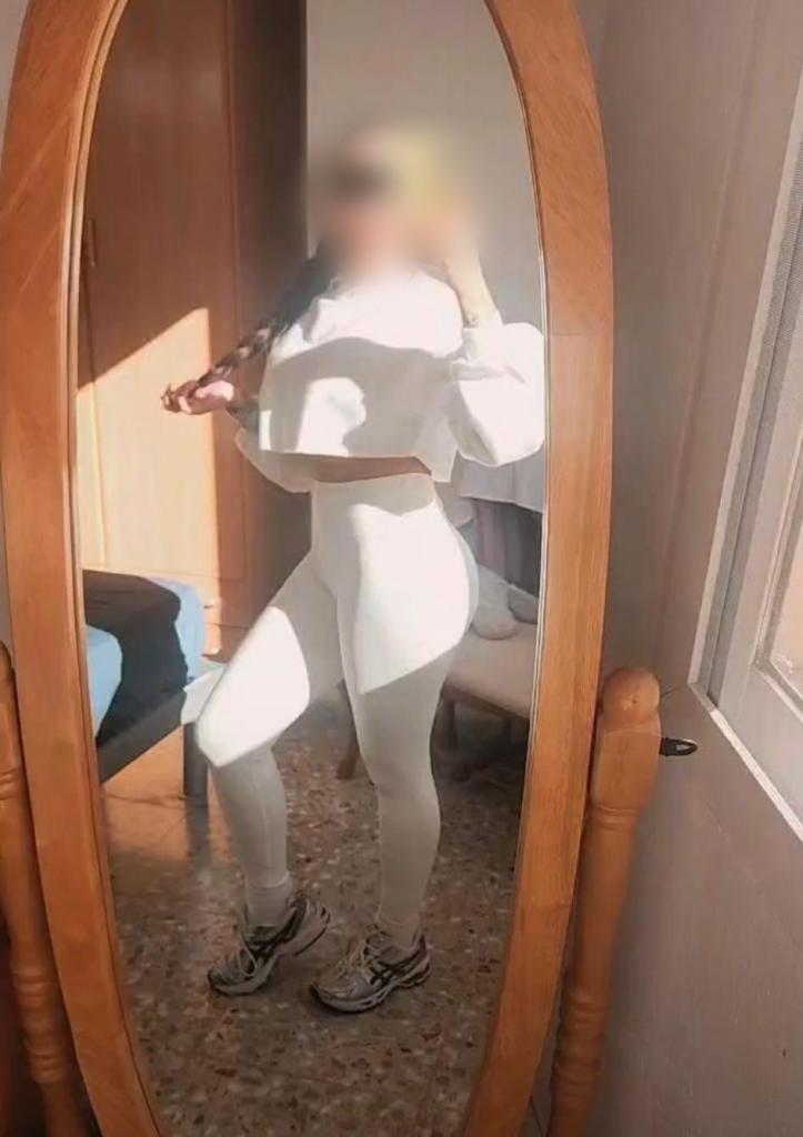 Chica busca chico en Lérida: 