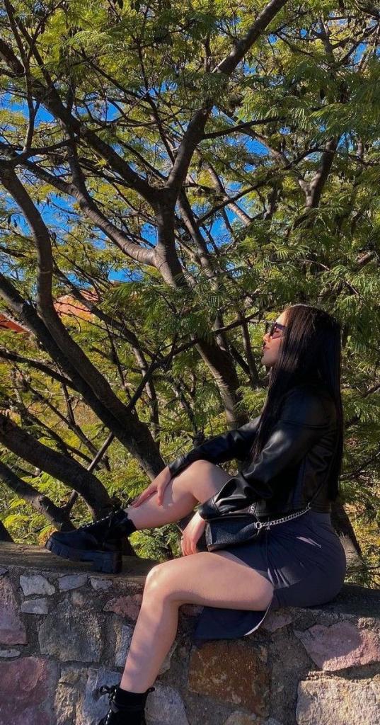 614919455: Chica busca chico en Huesca