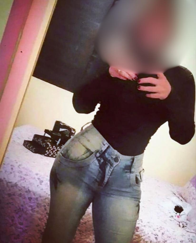 604031186: Chica busca chico en Pontevedra