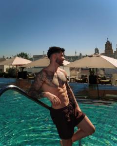 604832533: Chico busca chica en Madrid