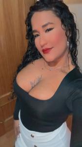 608539318: Chica busca chico en Cantabria