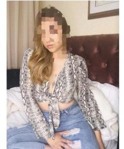 624058988: Chica busca chico en La Coruña