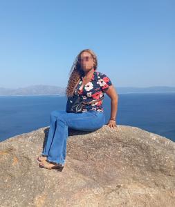 614650191: Chica busca chico en Barcelona