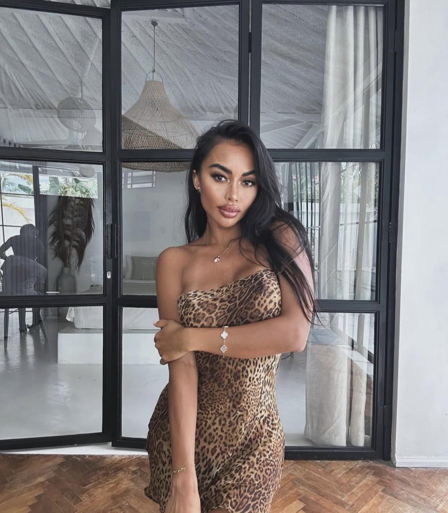 Chica busca chico en Huelva: Chica busca chico