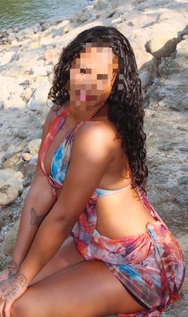 Chica busca chico en Cádiz: 
