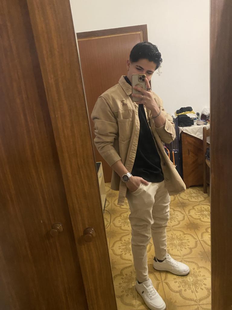 659807424: Chico busca chica en Alicante