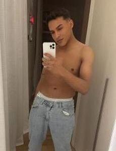 657651554: Chico busca chica en Valencia