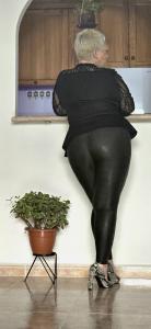 647898091: Chica busca chico en Alicante