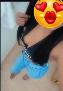 667578475: Chica busca chico en Barcelona