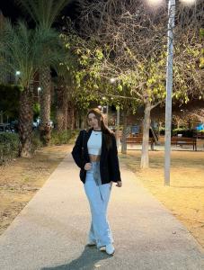 687727521: Chica busca chico en Barcelona