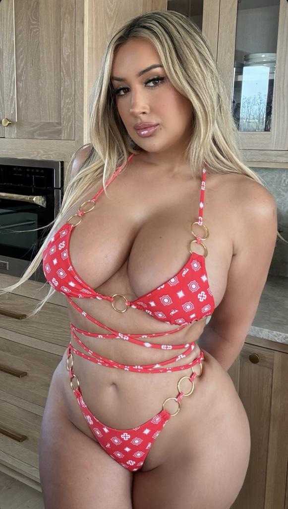 613933419: Chica busca chico en Lugo