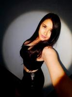 654066958: Chica busca chico en Sevilla