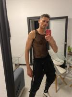 662530822: Chico busca chica en Barcelona