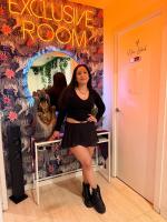 617746381: Chica busca chico en Madrid