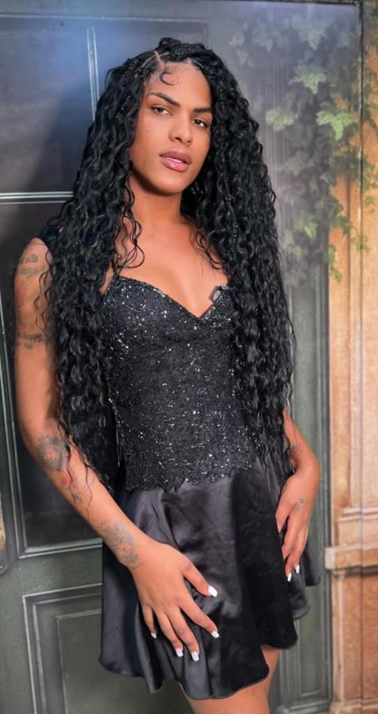 647672826: Travesti en Barcelona