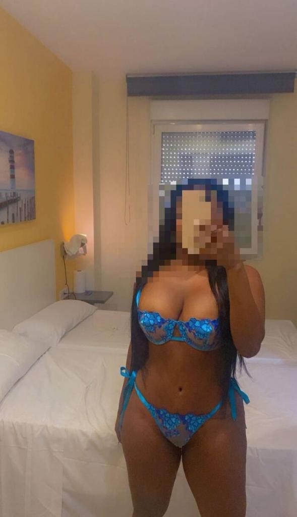 Chica busca chico en Granada: 