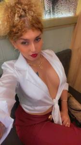 653723594: Transexual en Sevilla