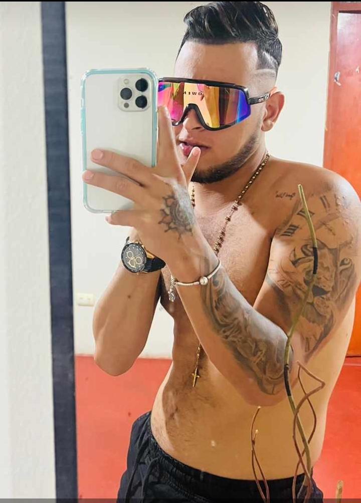 674713300: Chico busca chica en Tenerife