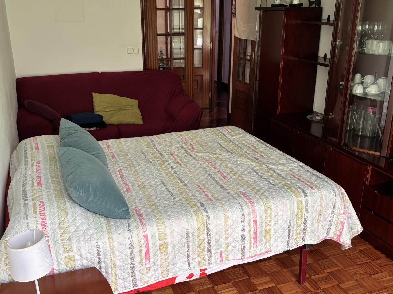 684083183: Chica busca chico en La Coruña