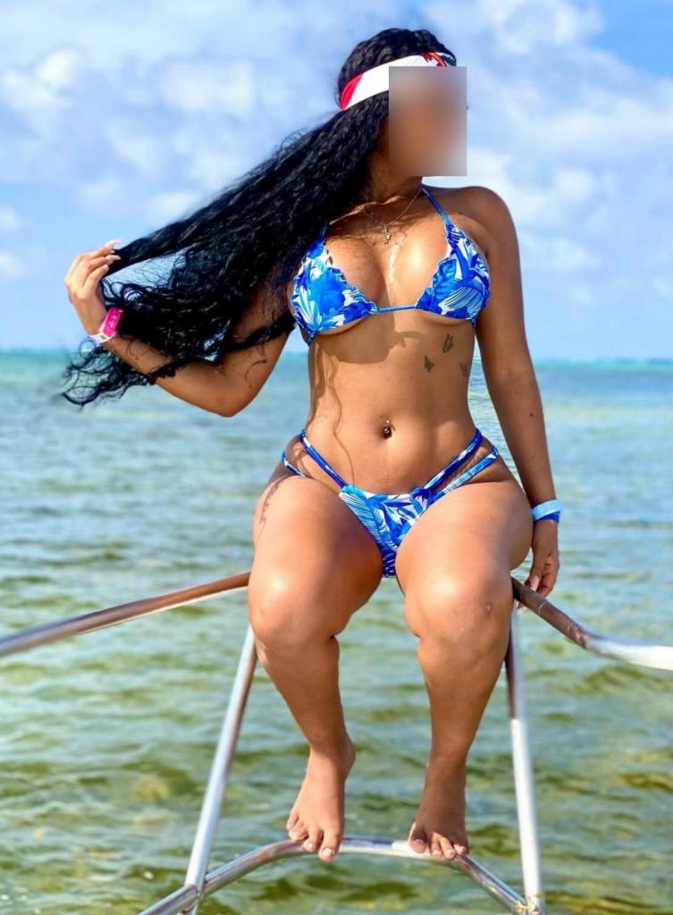 Chica busca chico en Barcelona: Chica busca chico