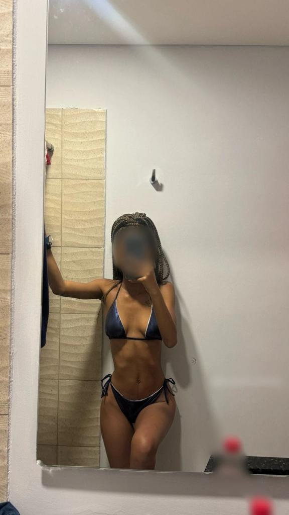 Chica busca chico en La Coruña: 