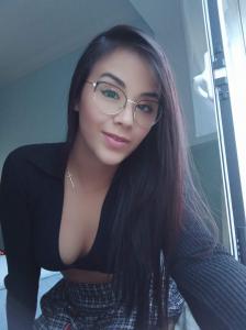 613213099: Chica busca chico en Alicante