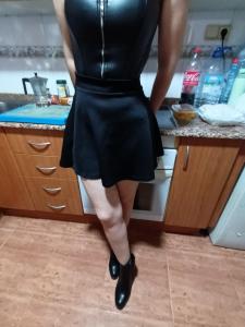 664779287: Chica busca chico en Valencia