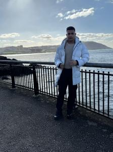 627371929: Chico busca chica en Cantabria