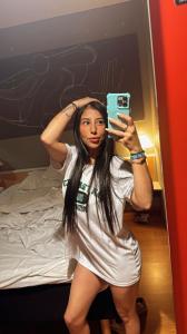 649401084: Chica busca chico en Sevilla