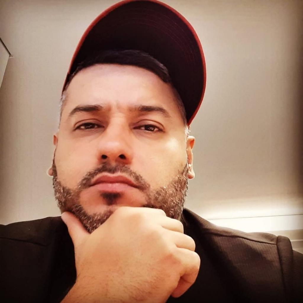 Chico busca chica en Murcia: 