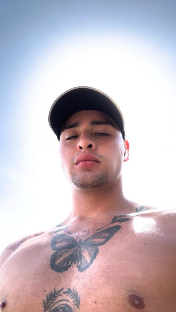 Chico busca chica en Sevilla: 