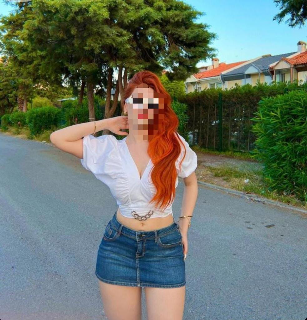 621384305: Chica busca chico en Málaga