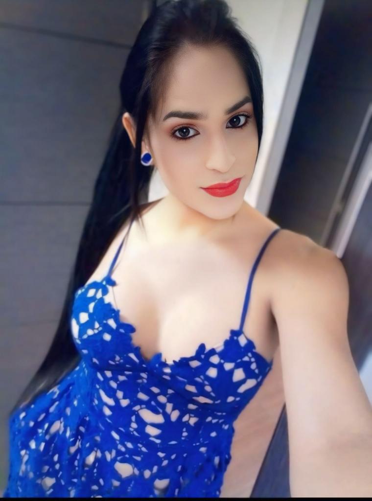 610477739: Transexual en Cádiz