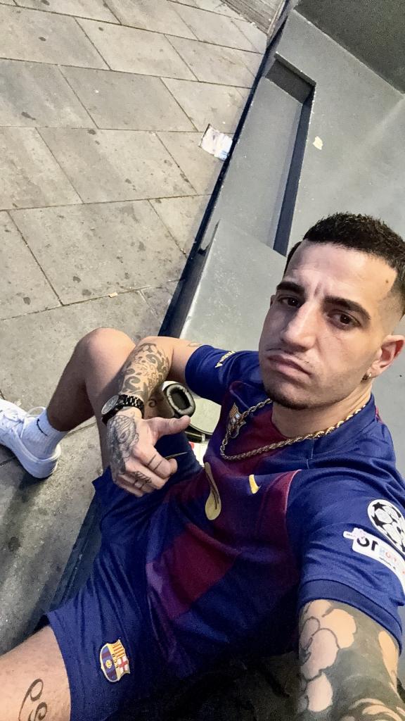 Chico busca chica en Barcelona: 