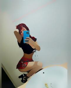 643083787: Chica busca chico en Gerona