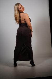 655778197: Chica busca chico en Ibiza