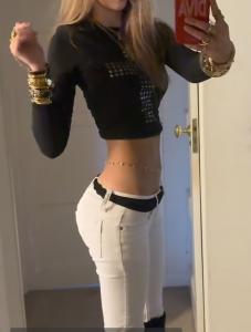 694506045: Chica busca chico en Lérida