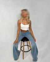 672952395: Chica busca chico en Madrid