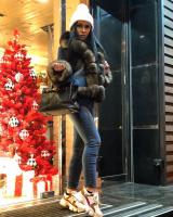 644730088: Chica busca chico en Madrid