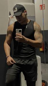 613905049: Chico busca chica en Alicante