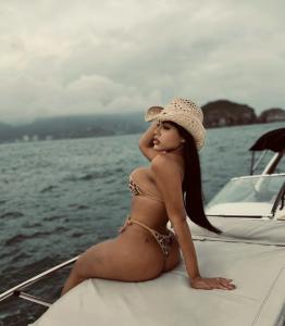 641550684: Chica busca chico en León