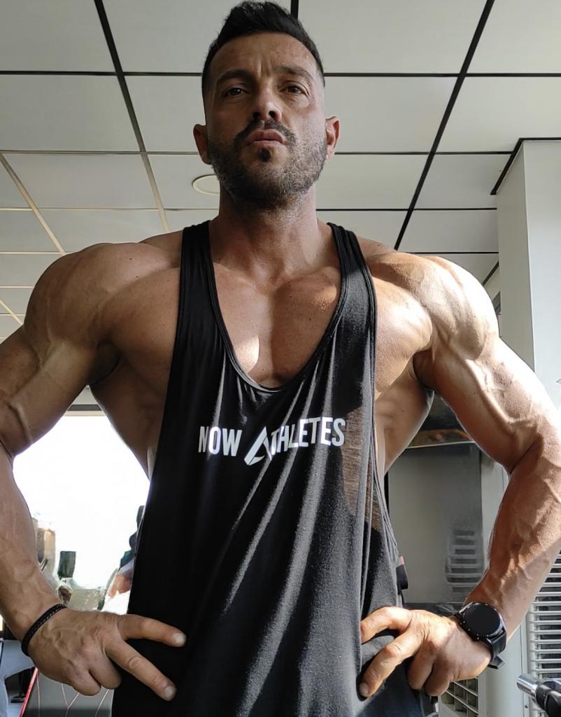 Chico busca chica en Málaga: 