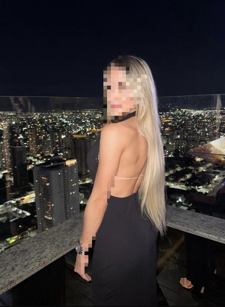 Chica busca chico en Granada: 