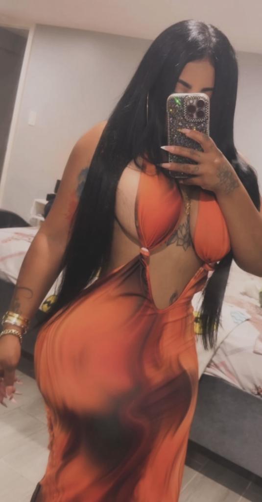 Chica busca chico en Huelva: 