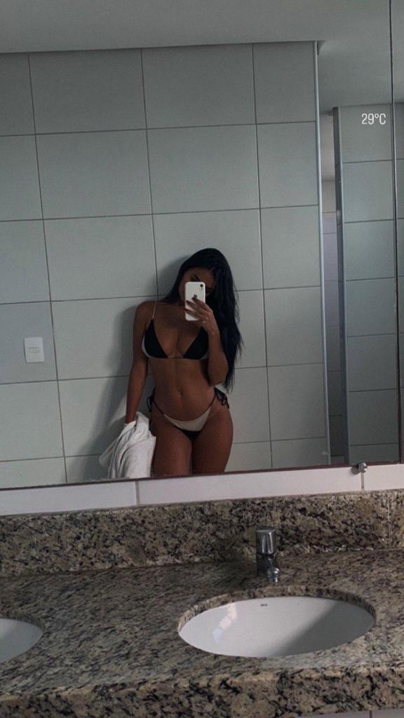 644581455: Chica busca chico en Murcia