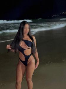 614551064: Chica busca chico en Sevilla